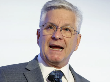 美联储理事预计12月降息，但对通胀仍感担忧